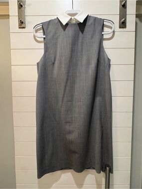 Theory Gray Sleeveless Shift Dress with White Collar